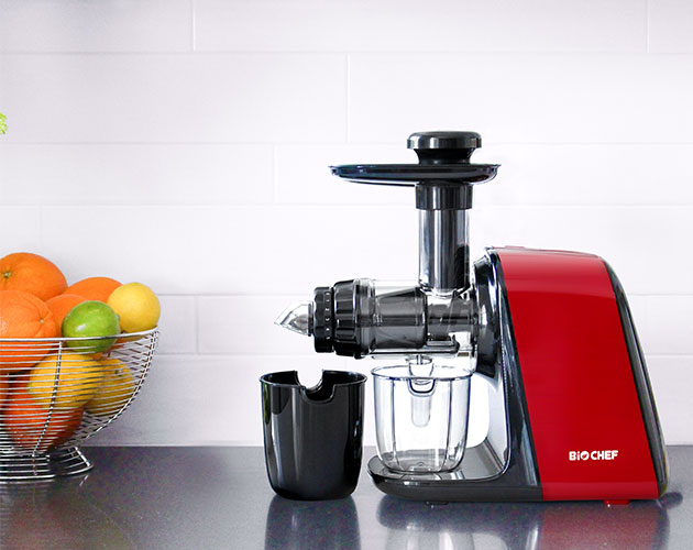 BioChef Axis Compact Juicer Lifestyle 2